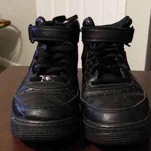 Nike Air Force 1. AF-1 82 Hi